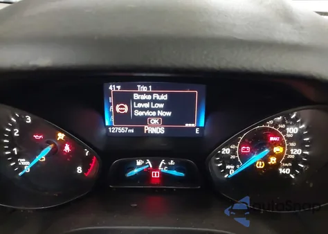 2016 Ford Focus Se z USA, uszkodzony, nr VIN 1FADP3K2XGL311446